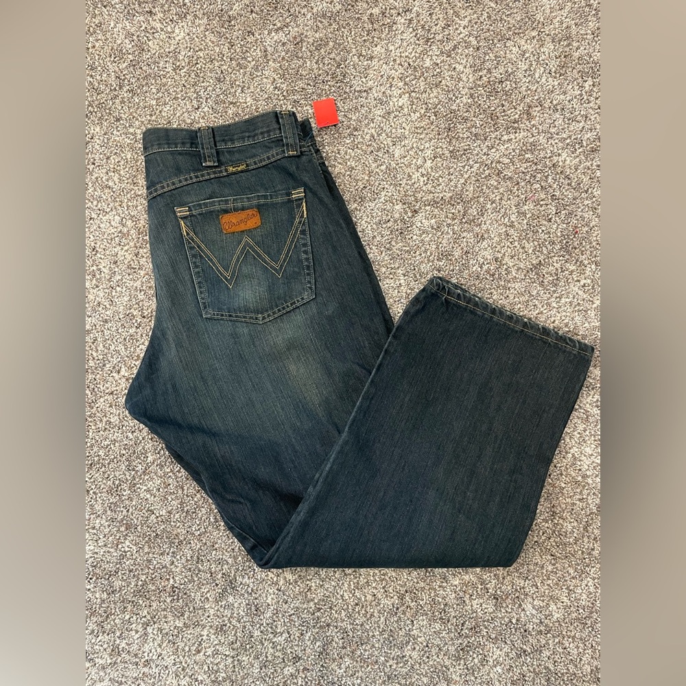 Mens WRANGLERS 38x30 straight leg jeans